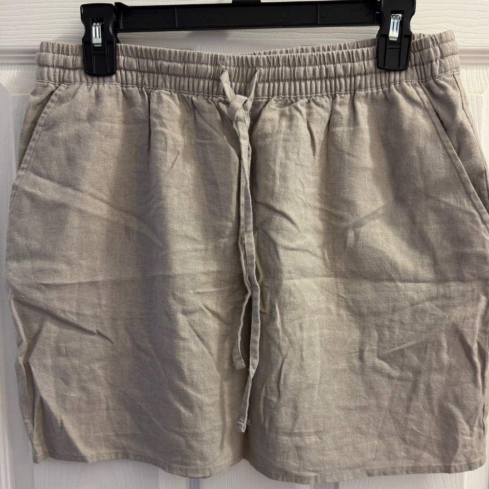 New | Forever 21 Skirt | Size M